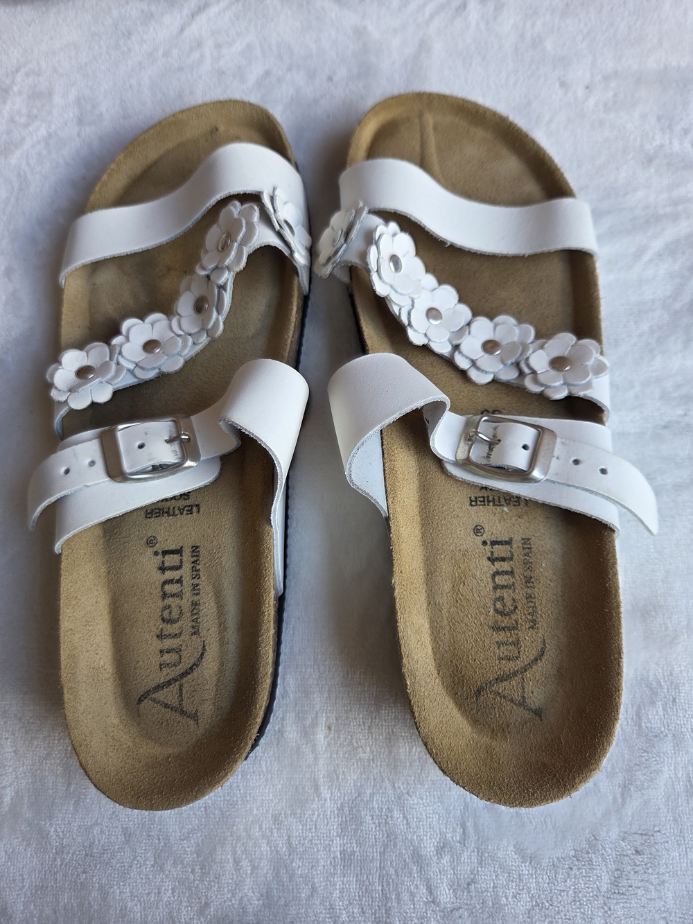 Autenti White Floral Leather Footbed Slide Sandals EU 39 US 8.5 Comfort - Picture 2 of 12